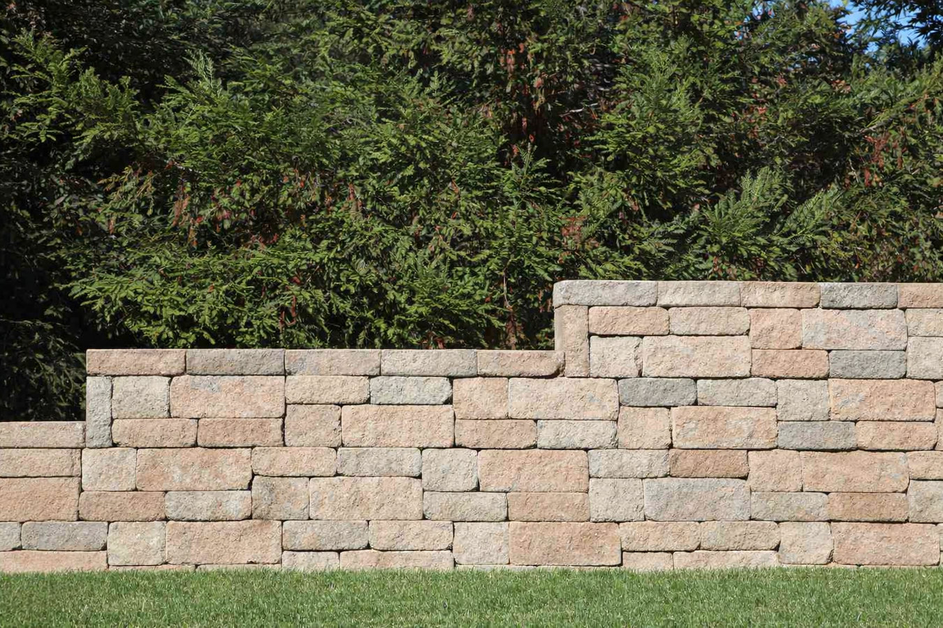 Retaining wall construction in Carlsbad, CA